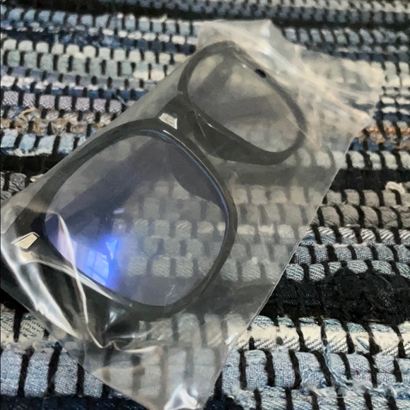 Blue light glasses - Picture 2 of 2